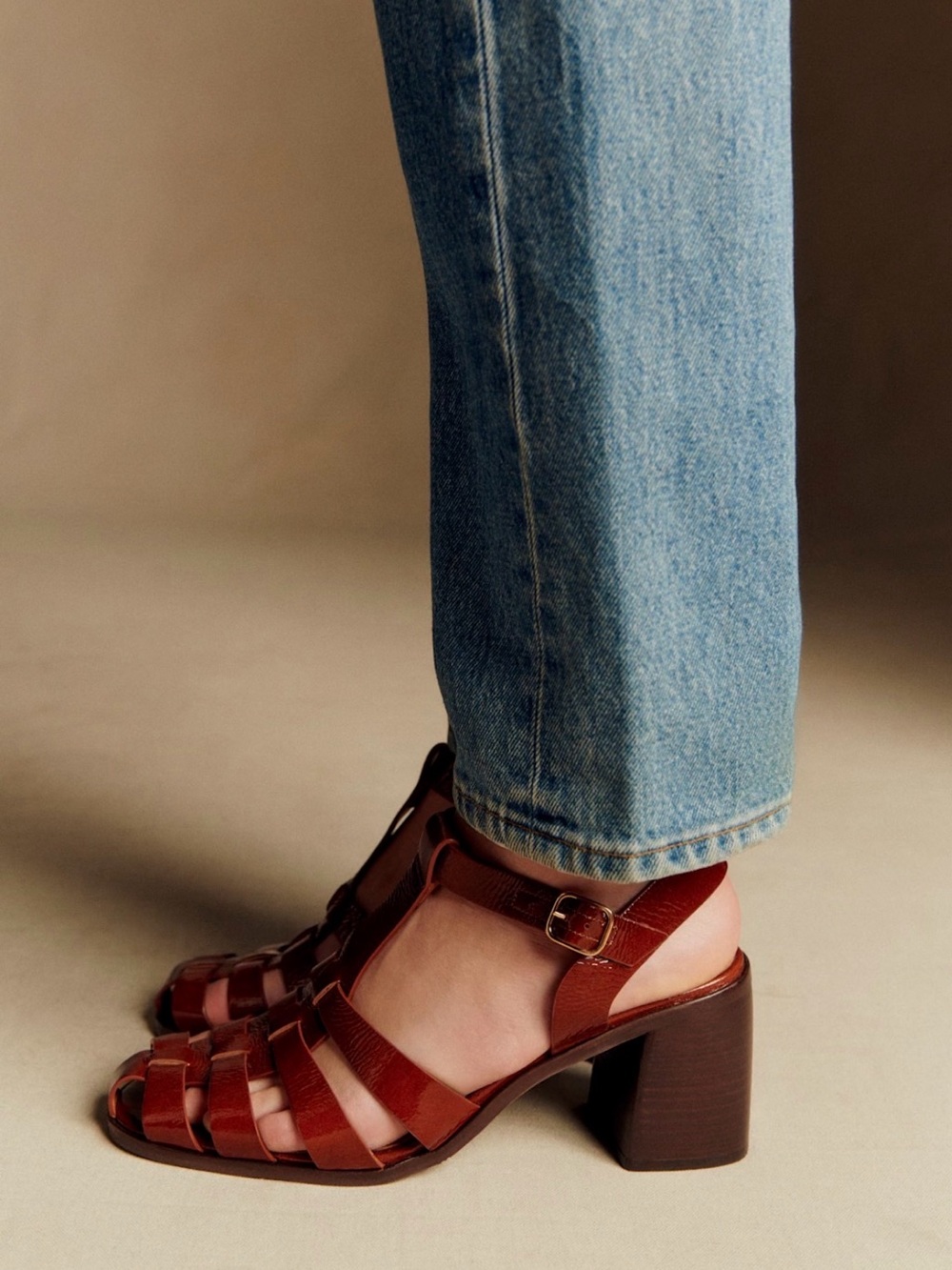Sézane Florie Sandals- Brown Leather T-Strap Block Heel Sandals - Picture 3 of 8